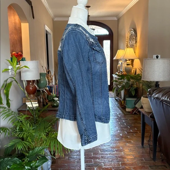 Reba Embroidered Blue Denim Jacket size S - Picture 3 of 9